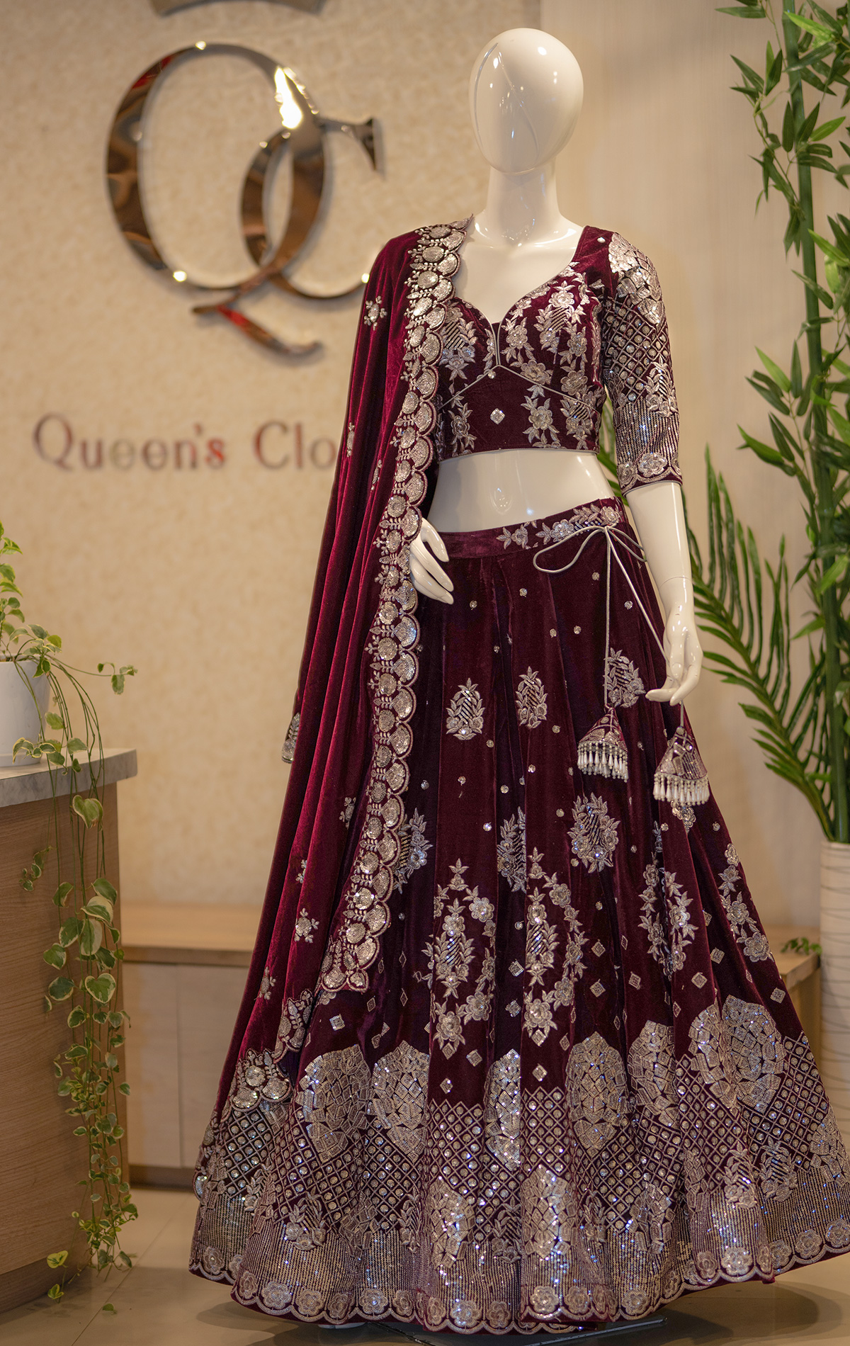 Velvet And Crape Embroidery Design Lehenga Choli (2)